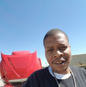 Meet your Posher, Derrick